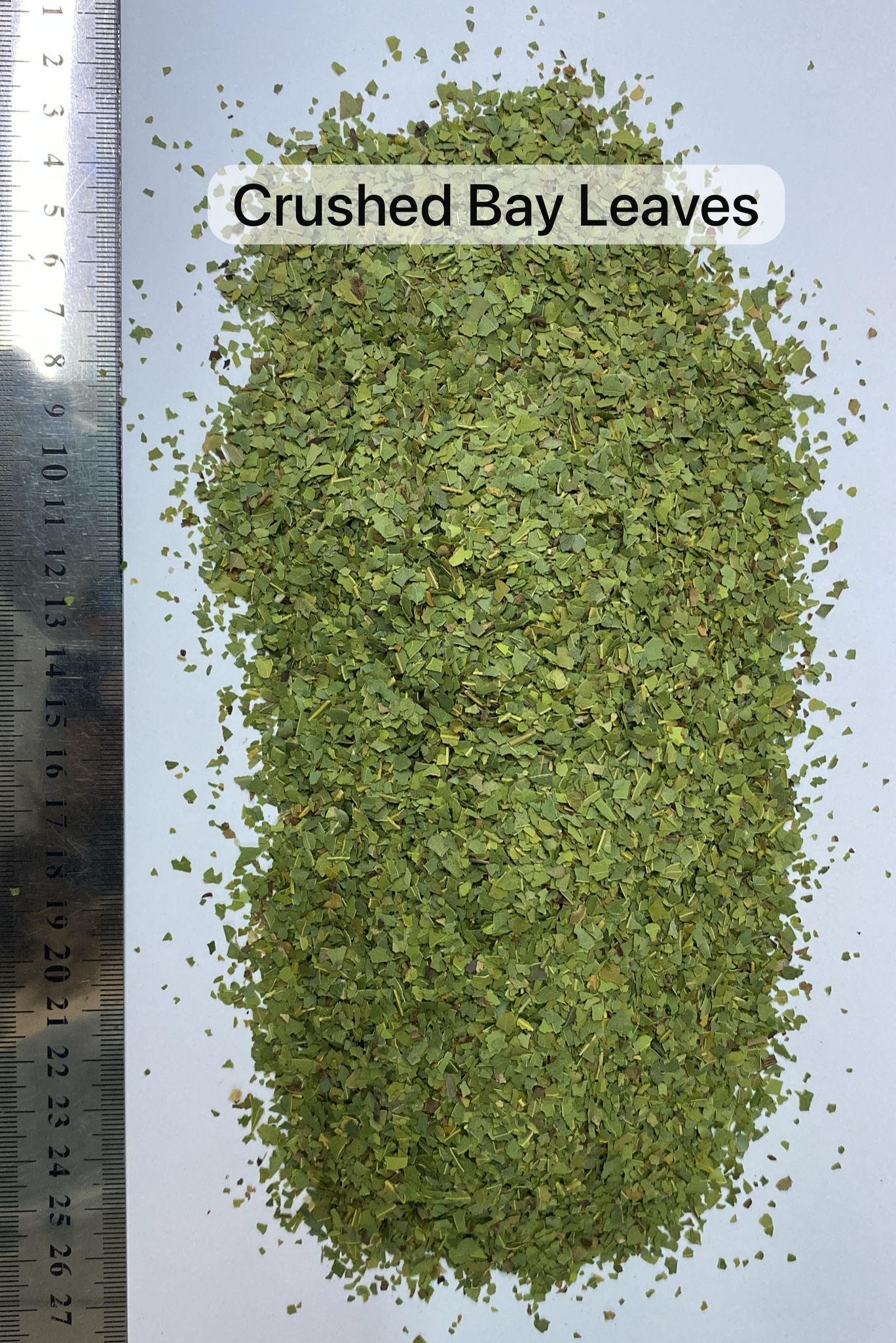 Crushed bay leaves